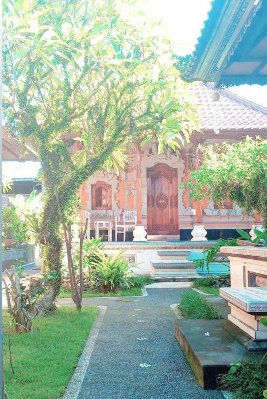 Umah Arya Homestay & Spa Ґіаньяр Екстер'єр фото