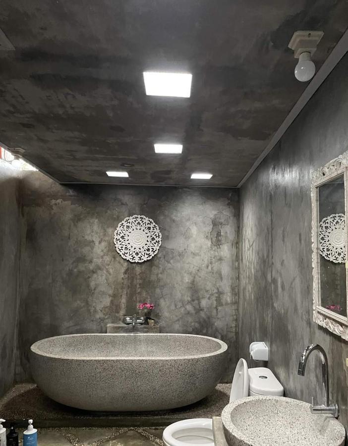 Umah Arya Homestay & Spa Ґіаньяр Екстер'єр фото